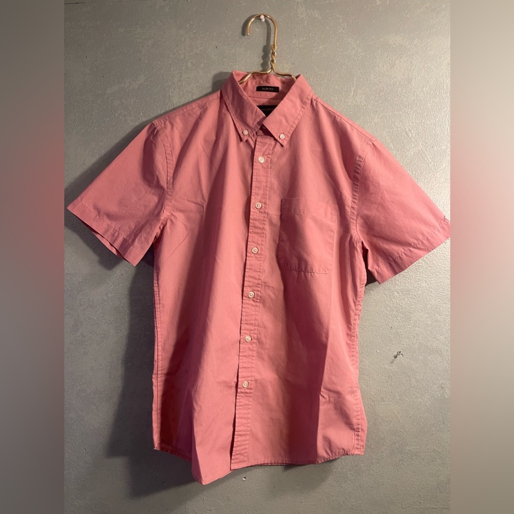 Banana Republic Short Sleeve Button